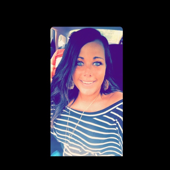 Meet your Posher, Michelle - Picture 1 of 1